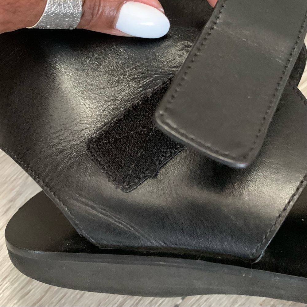 VINCE Sage Flat Sandal Black Leather Women’s 6.5 - Picture 6 of 9